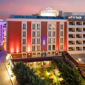 Vicenza Old 4*, Istanbul Türkei
